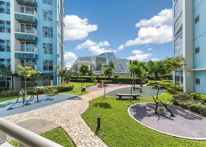 Luxurious Staycation Near Okada, Airport, Of Dreams, Solaire, And Moa With Free Pool & Gym