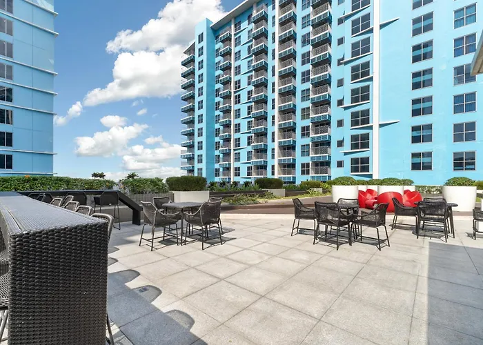 Luxurious Staycation Near Okada, Airport, Of Dreams, Solaire, And Moa With Free Pool & Gym Apartamento