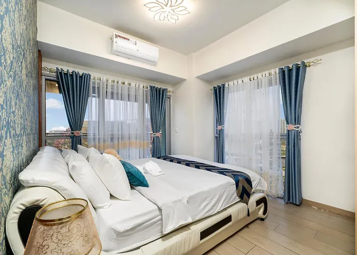 Luxurious Staycation Near Okada, Airport, Of Dreams, Solaire, And Moa With Free Pool & Gym Apartamento *