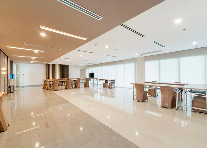 Luxurious Staycation Near Okada, Airport, Of Dreams, Solaire, And Moa With Free Pool & Gym *